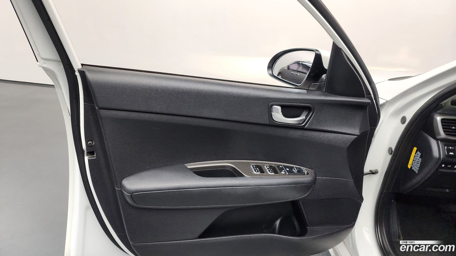 Main__Slider__Photo:K5 Kia 2019.6-23