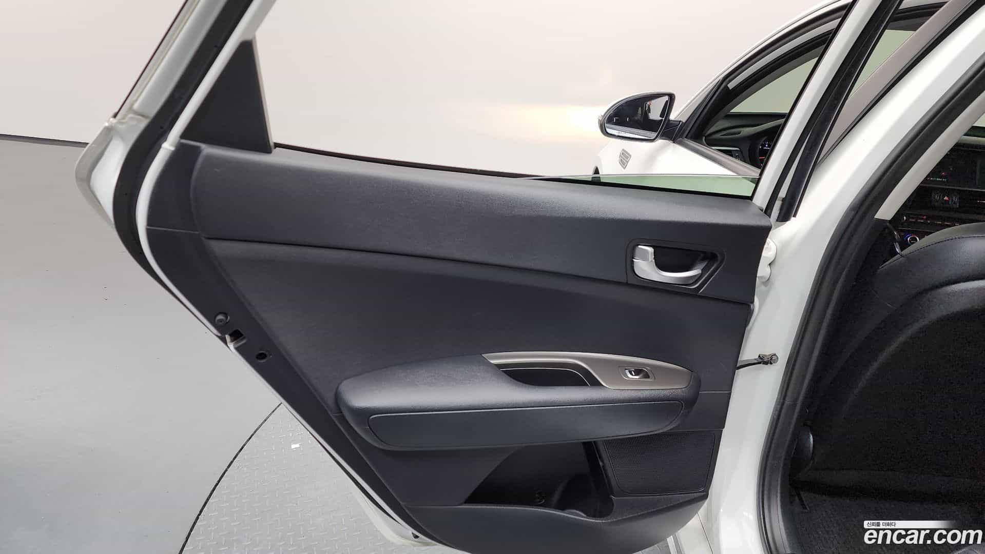 K5 Kia 2019.6-INNER-035