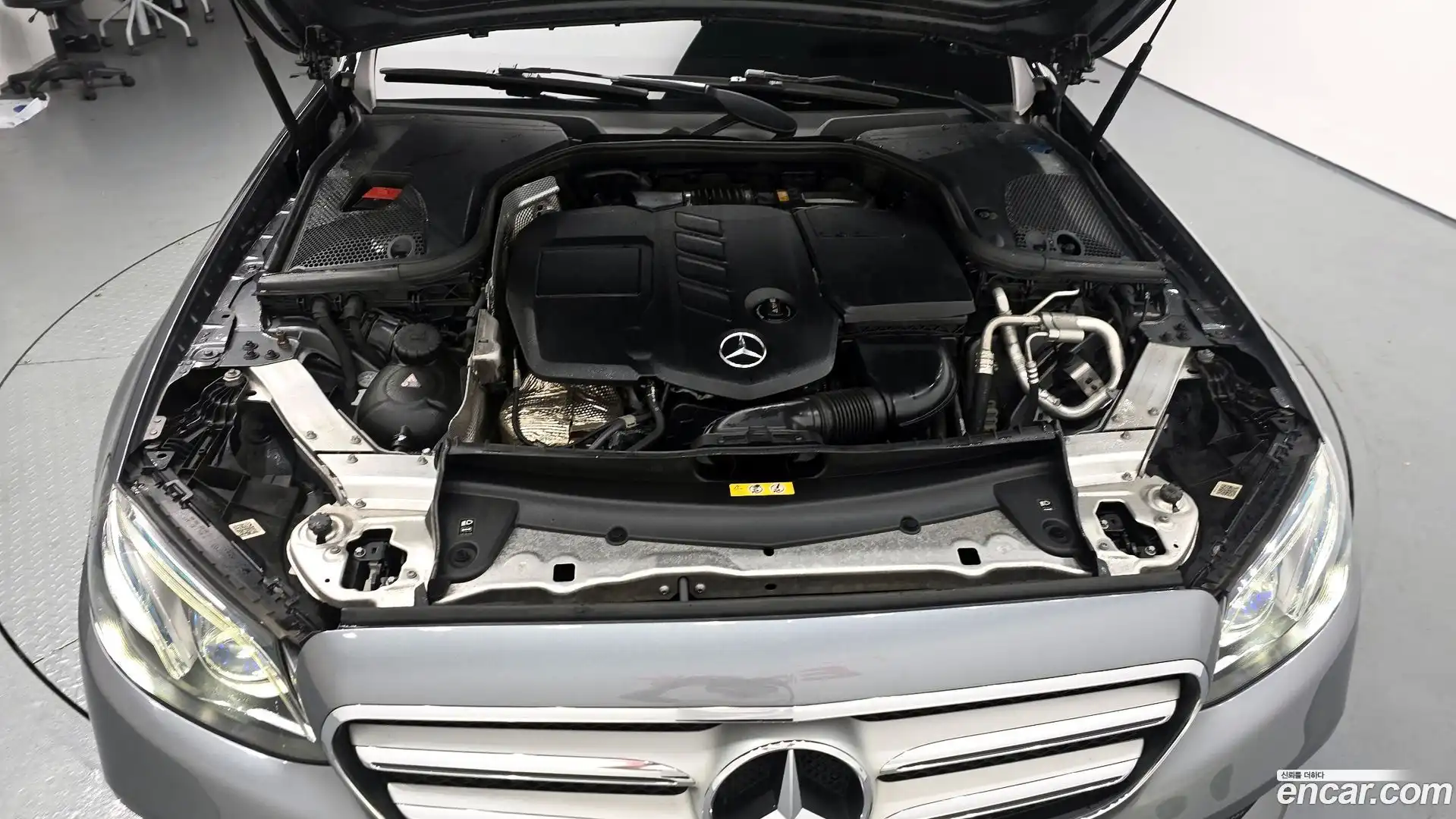 E-Class Mercedes-Benz 2017.7-OUTER-006