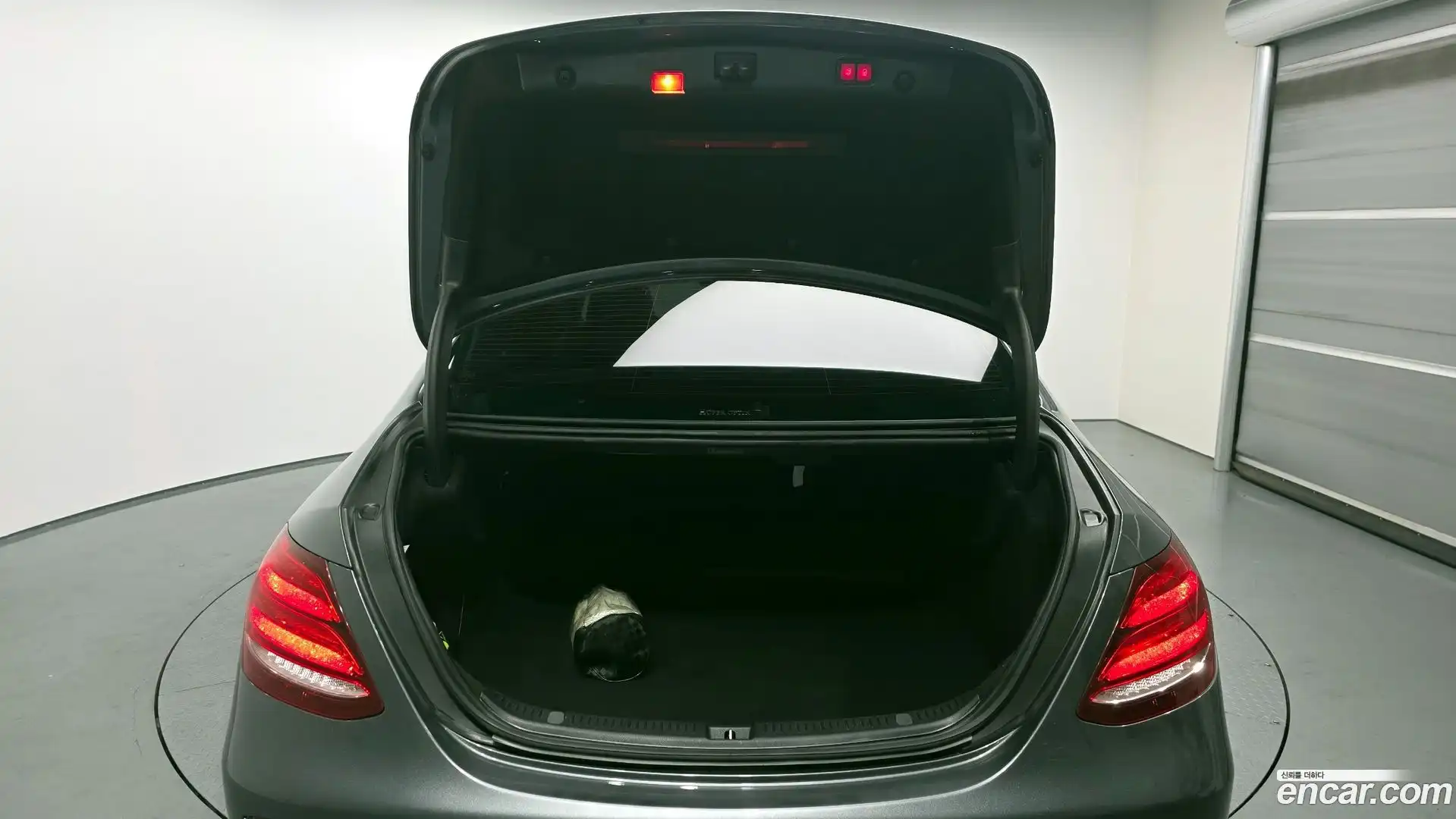 E-Class Mercedes-Benz 2017.7-OPTION-024
