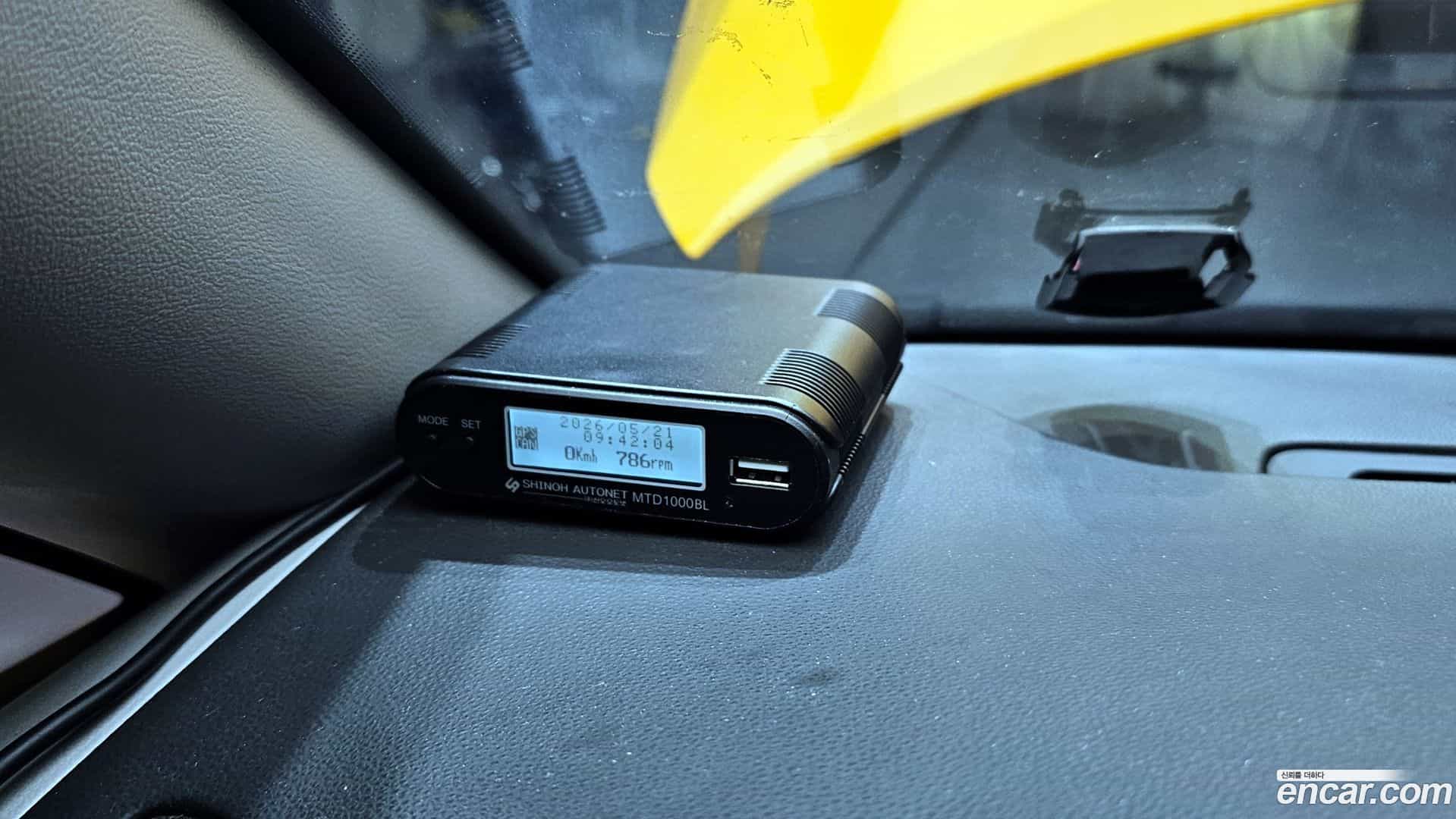 Starex Hyundai 2020.0-OPTION-022