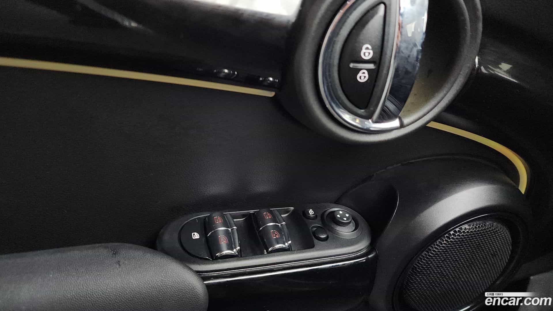 Cooper Mini 2024.4-OPTION-022