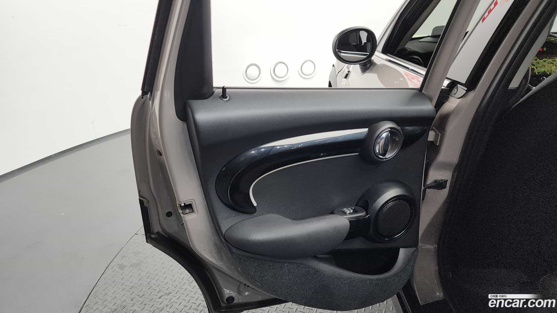 Cooper Mini 2024.4-INNER-035