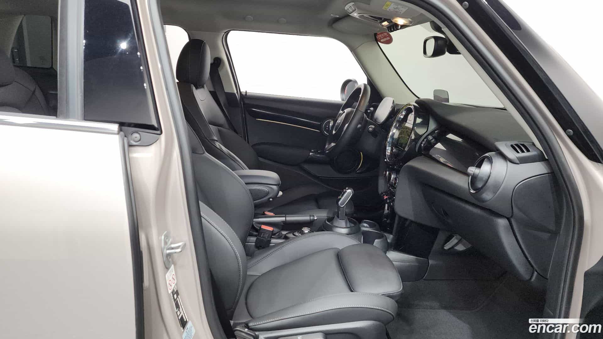 Cooper Mini 2024.4-INNER-036