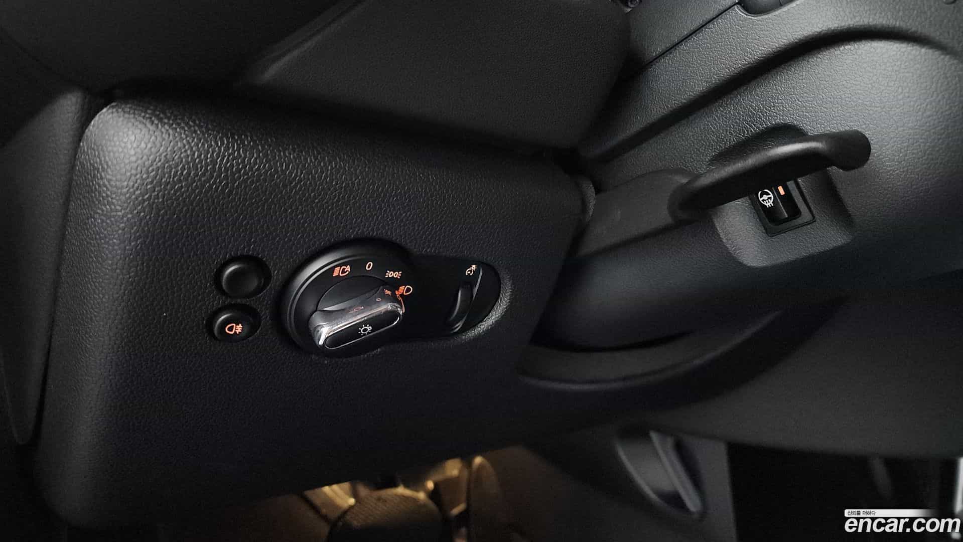 Cooper Mini 2024.4-OPTION-040