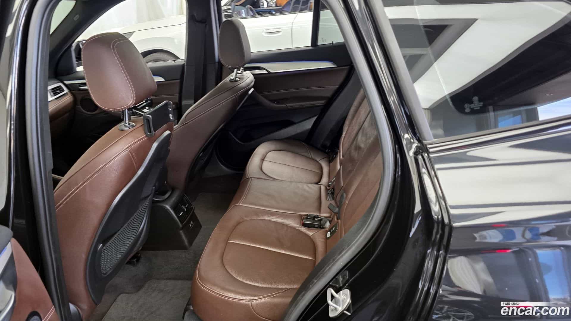 X1 BMW 2021.6-INNER-036