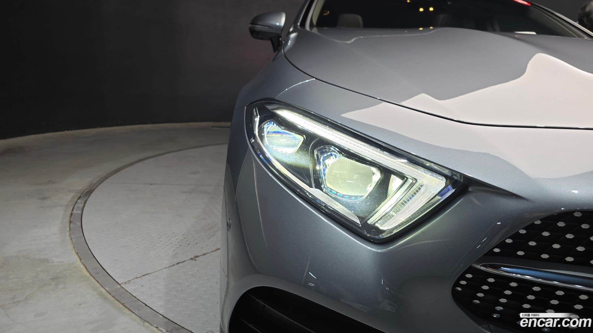 Main__Slider__Photo:CLS-Class Mercedes-Benz 2021.2-21