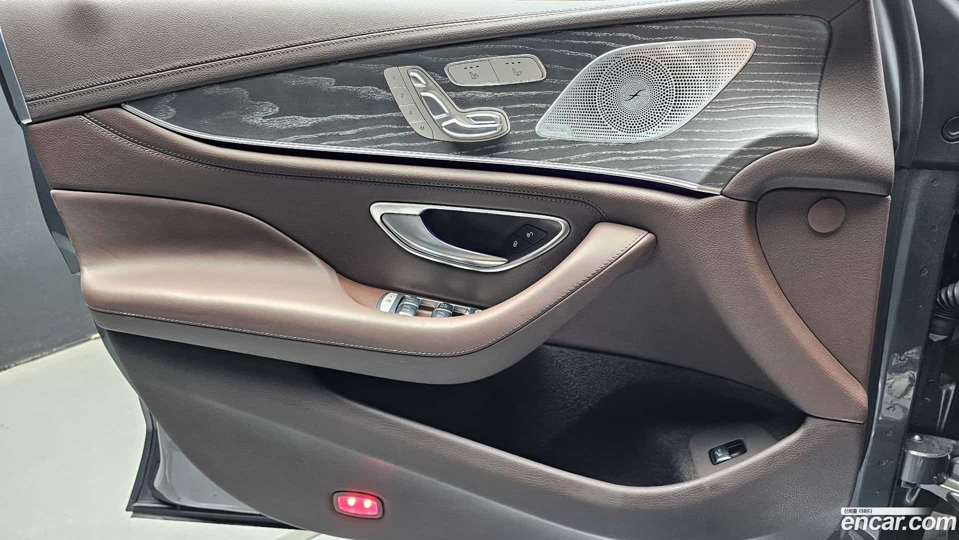 CLS-Class Mercedes-Benz 2021.2-INNER-034