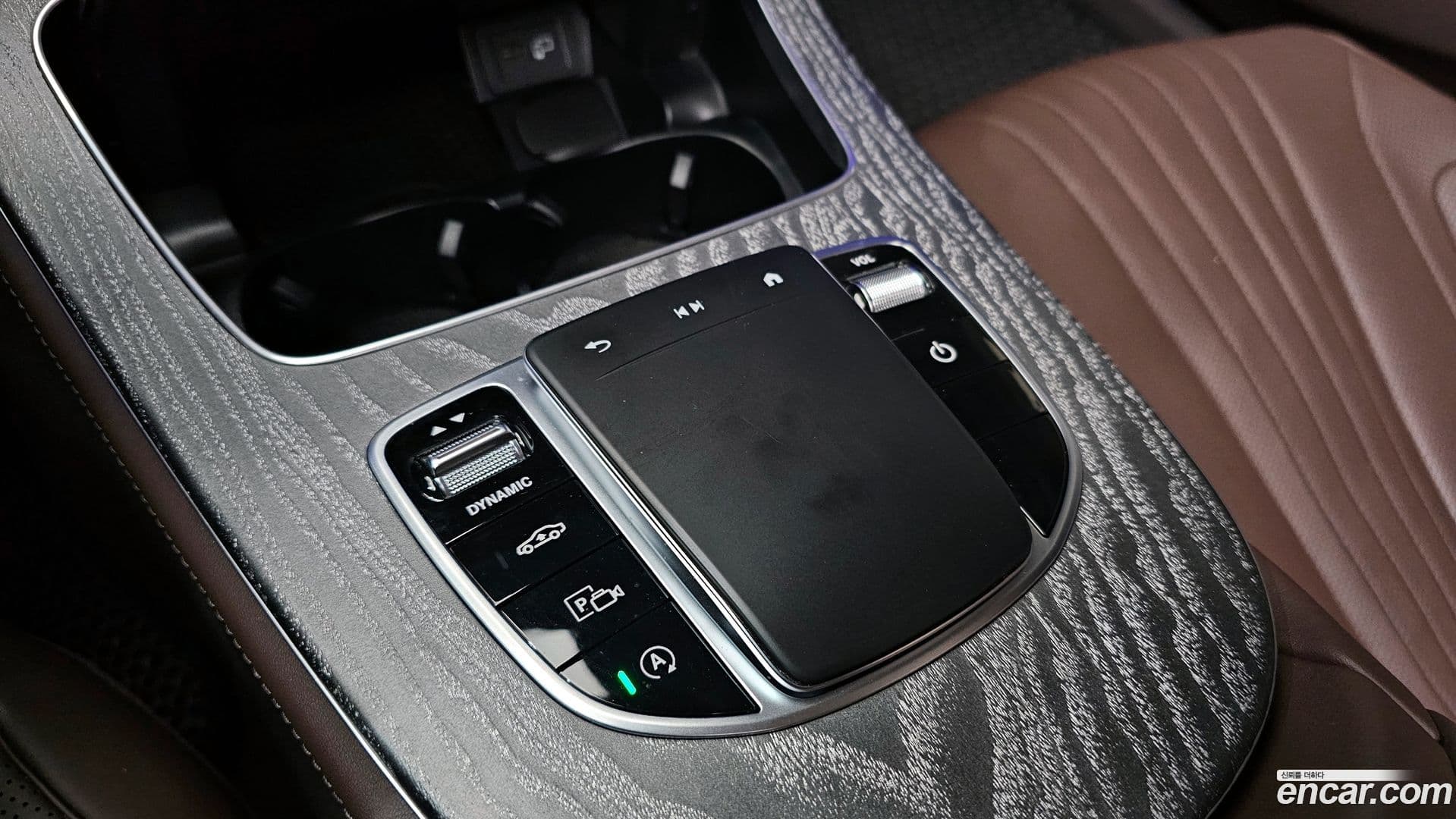 Main__Slider__Photo:CLS-Class Mercedes-Benz 2021.2-27