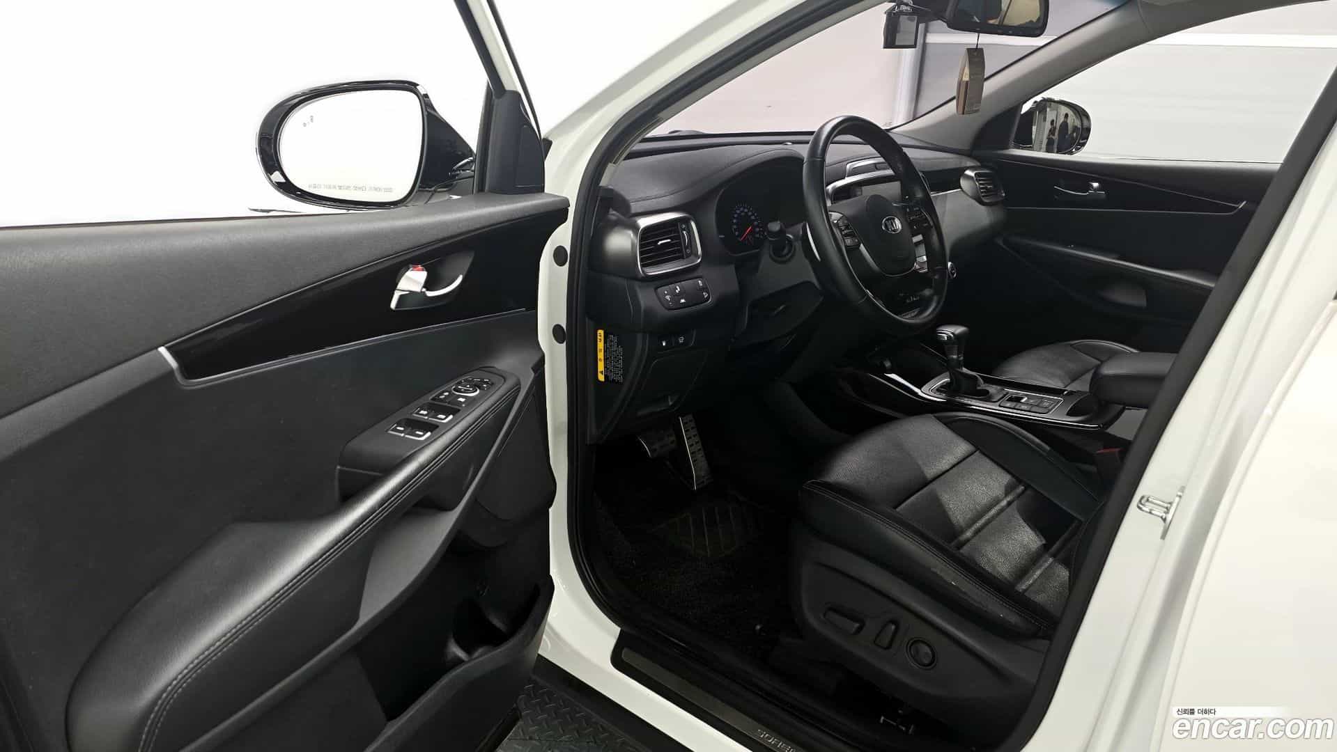 Sorento Kia 2018.6-INNER-010