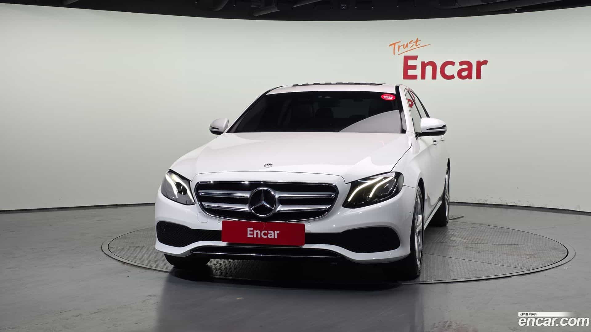 E-Class Mercedes-Benz 2017.11-OUTER-003