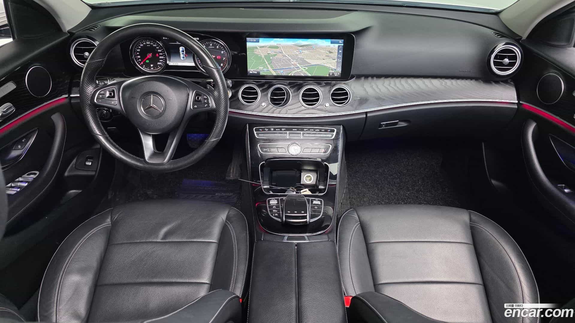 E-Class Mercedes-Benz 2017.11-INNER-007