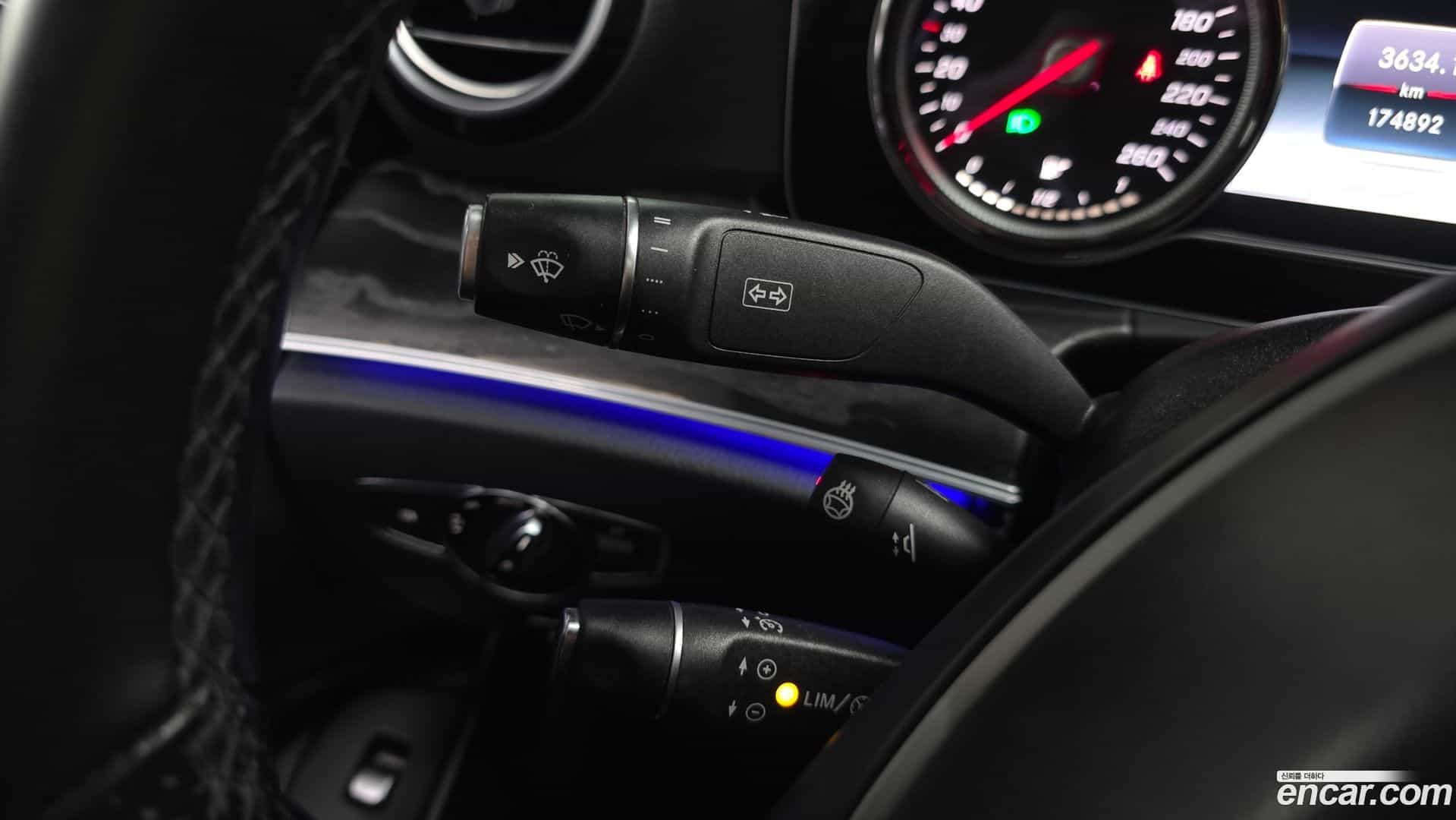 E-Class Mercedes-Benz 2017.11-OPTION-023