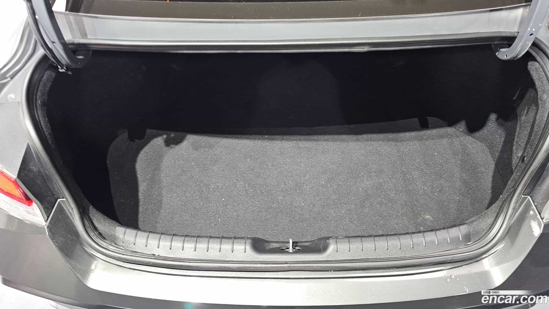 AVANTE Hyundai 2023.3-OPTION-024
