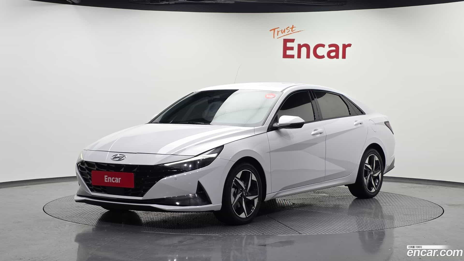 AVANTE Hyundai 2022.9-OUTER-001