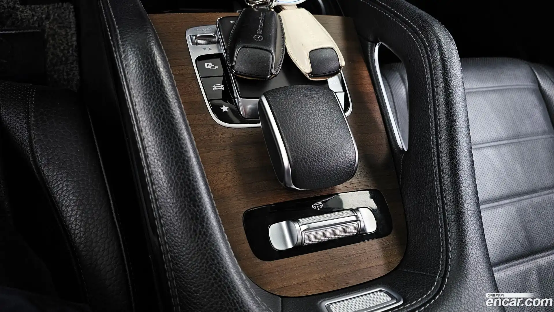 GLE-Class Mercedes-Benz 2019.11-OPTION-022