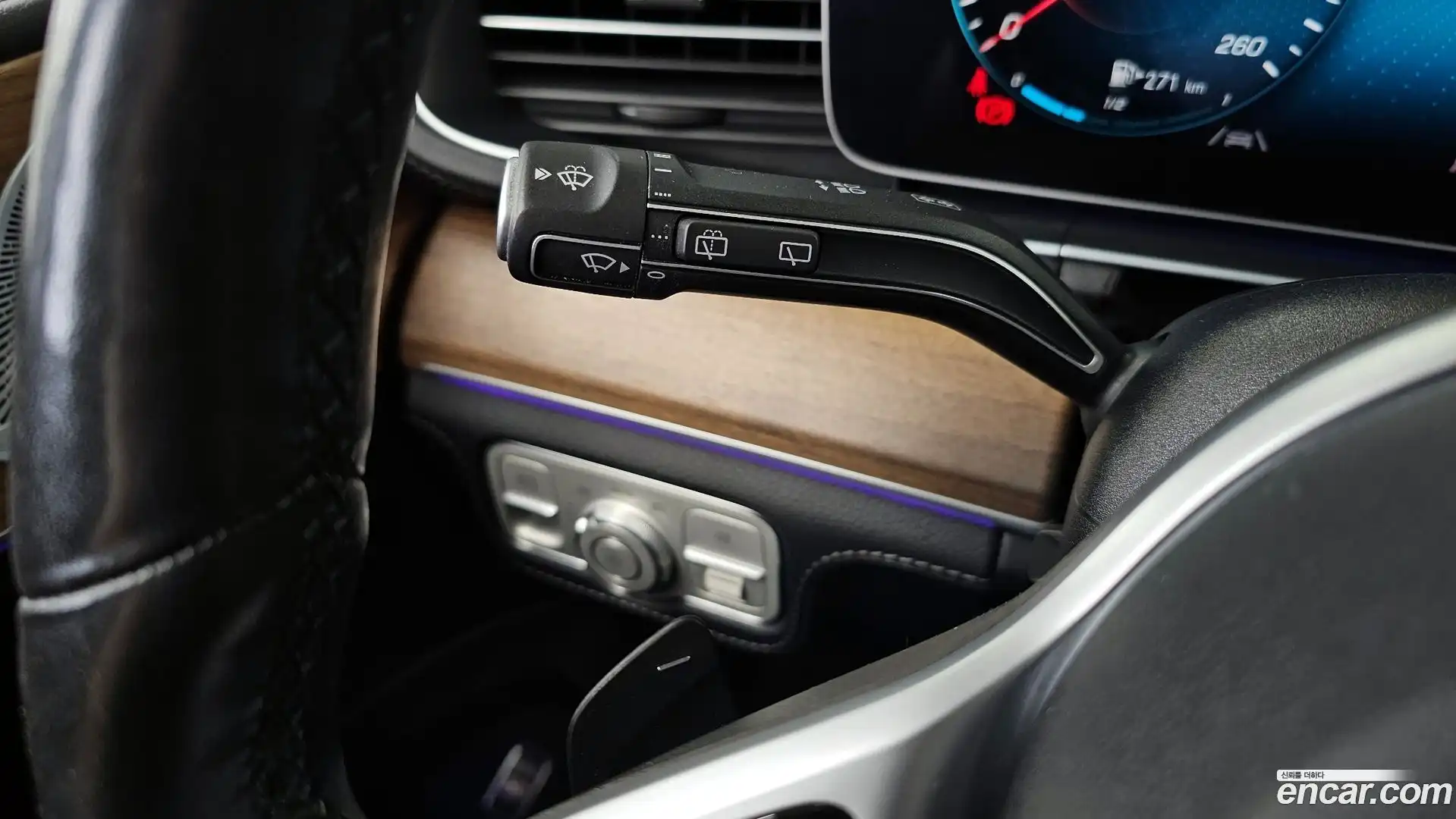 GLE-Class Mercedes-Benz 2019.11-OPTION-042