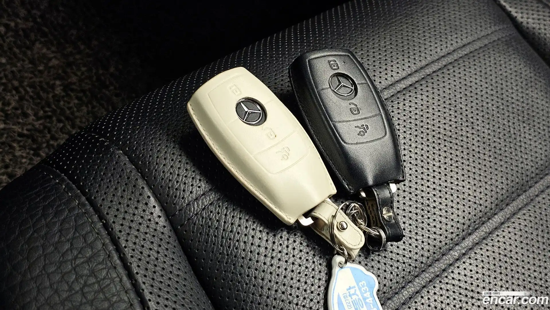 GLE-Class Mercedes-Benz 2019.11-OPTION-043