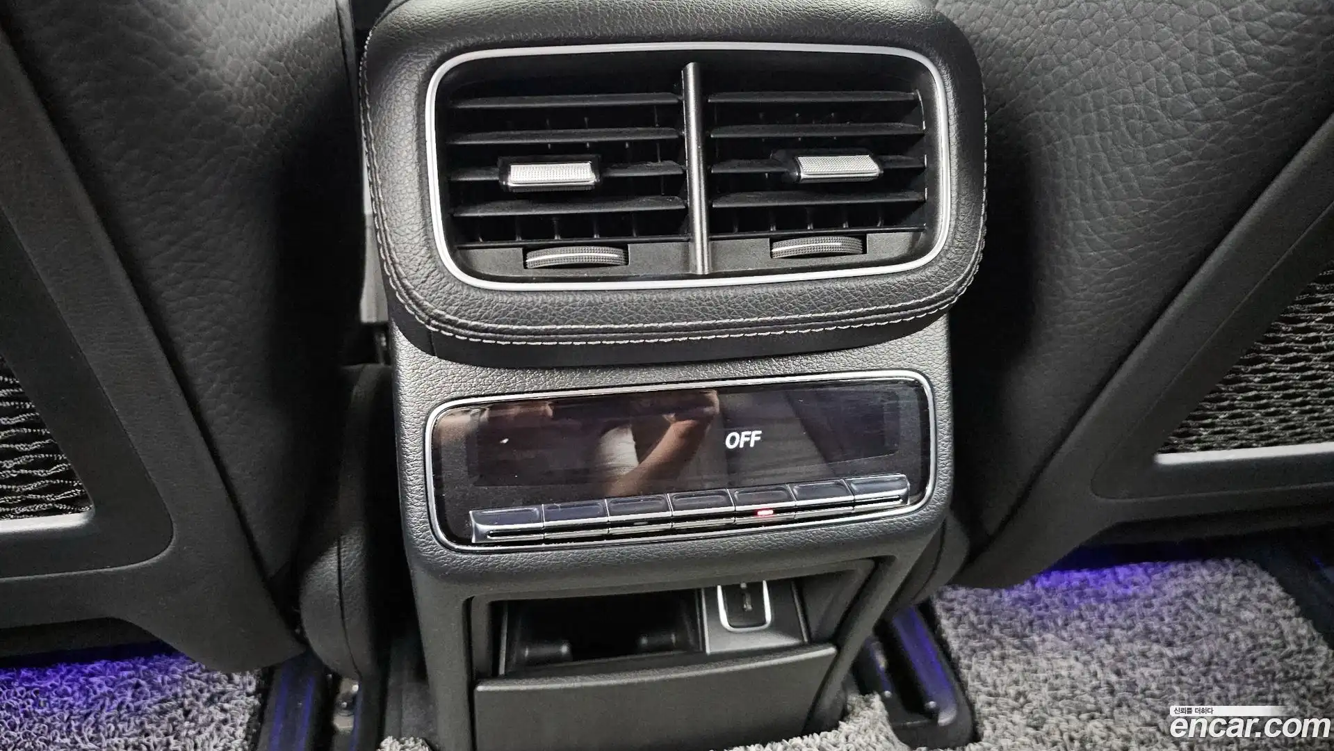 GLE-Class Mercedes-Benz 2019.11-OPTION-045