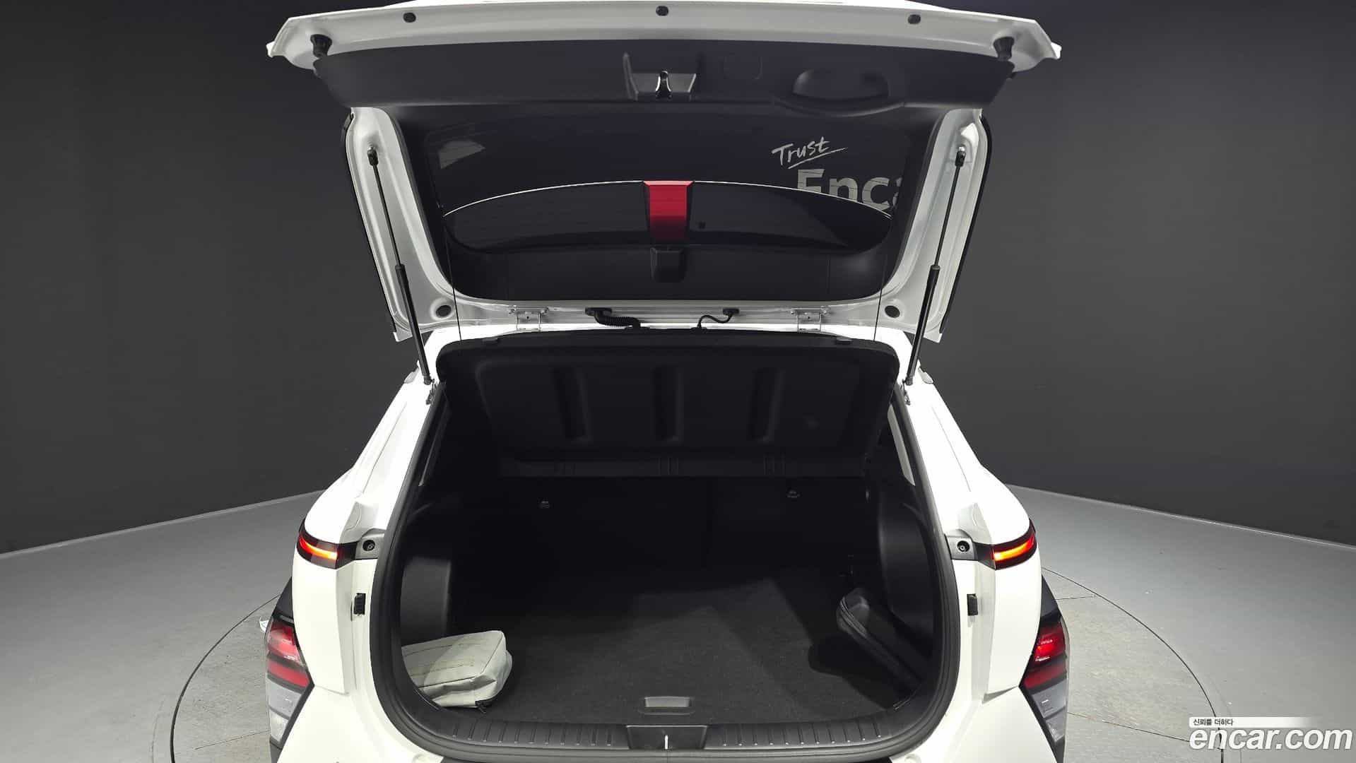 Kona Hyundai 2025.4-OPTION-024