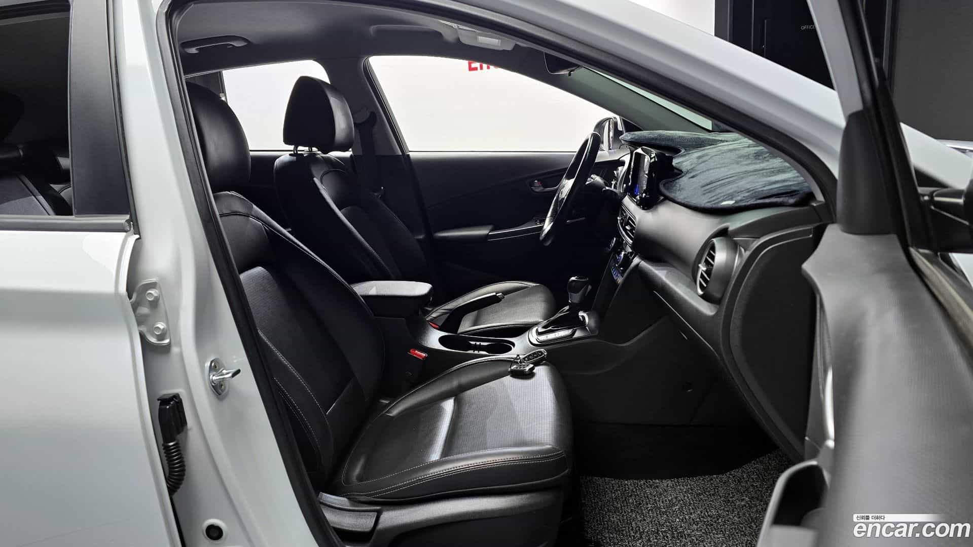 Kona Hyundai 2018.7-OPTION-015