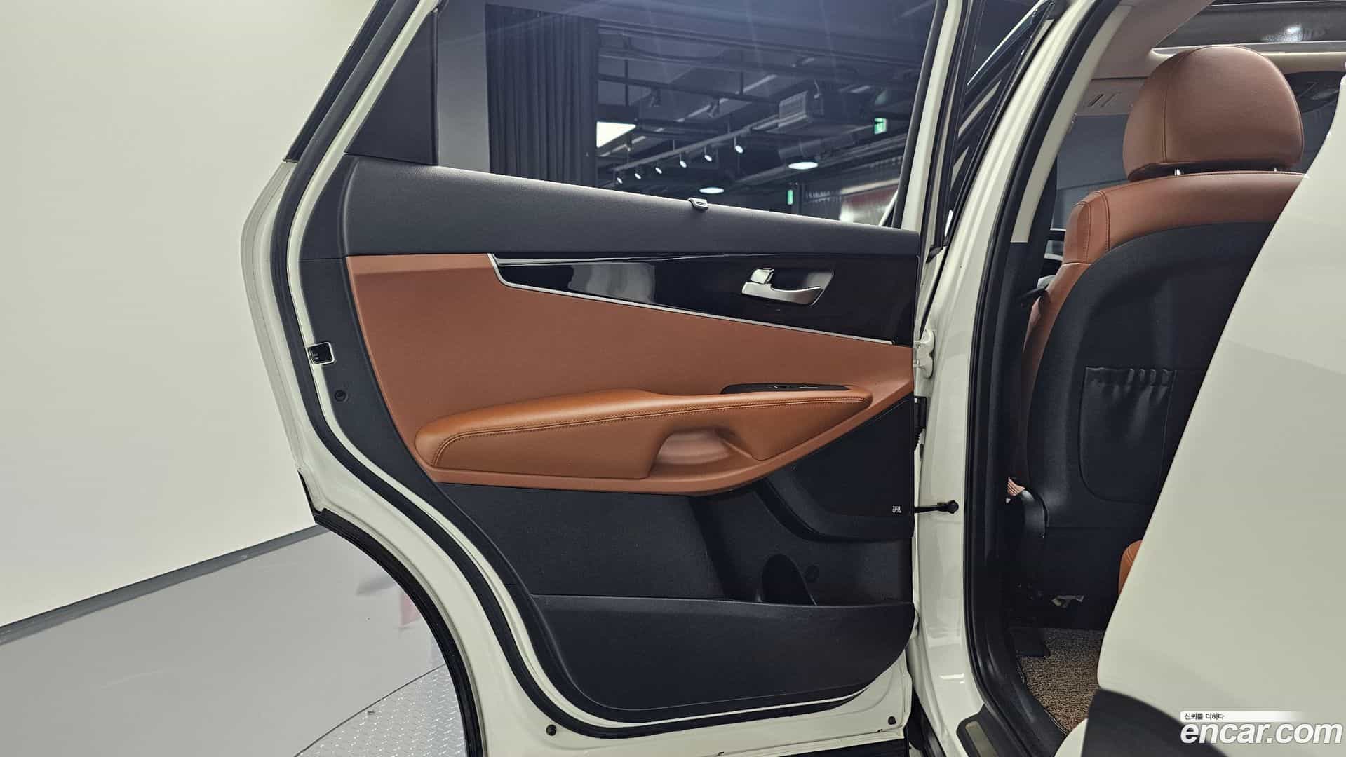 Sorento Kia 2018.2-INNER-035