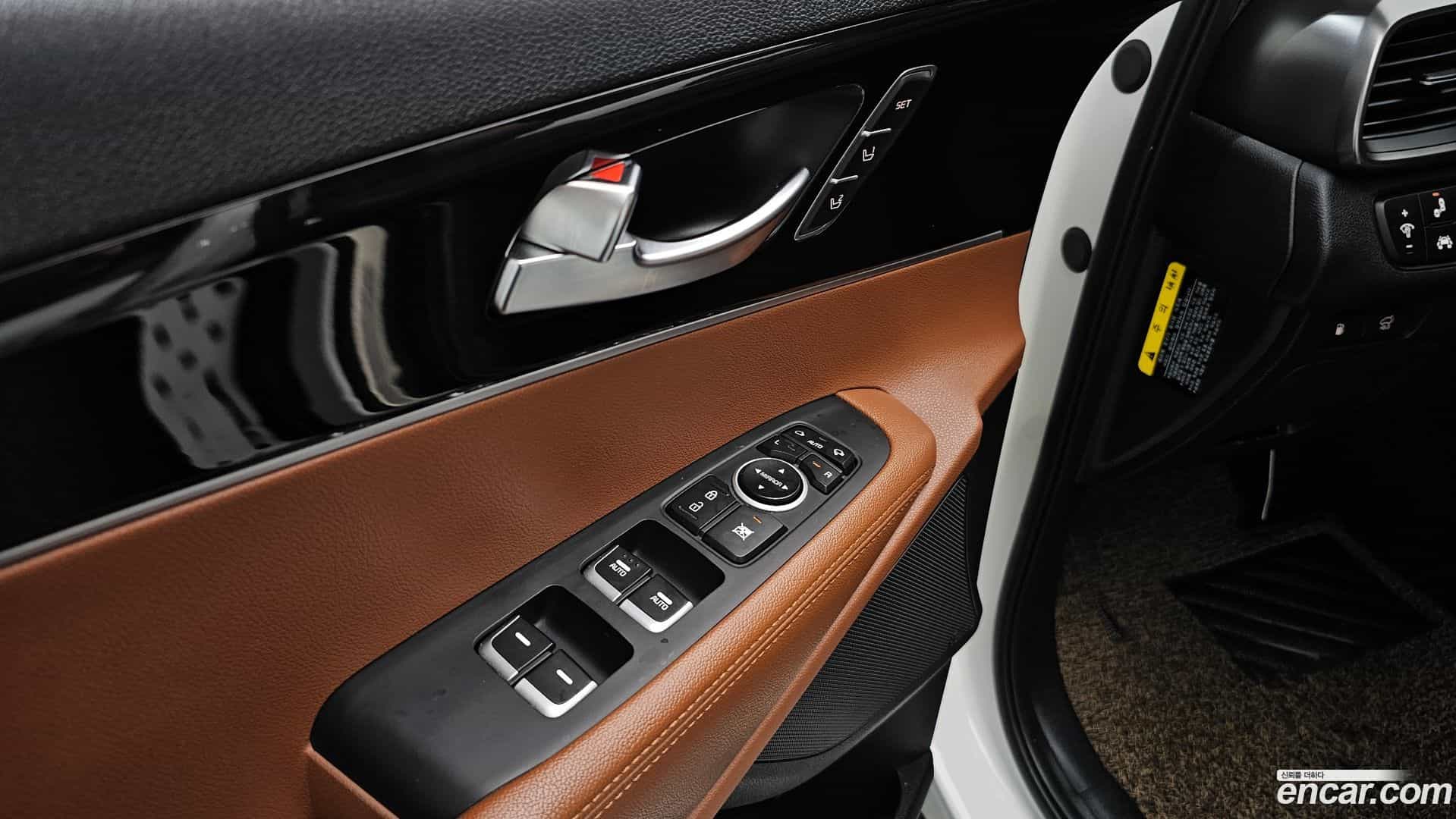Sorento Kia 2018.2-OPTION-041