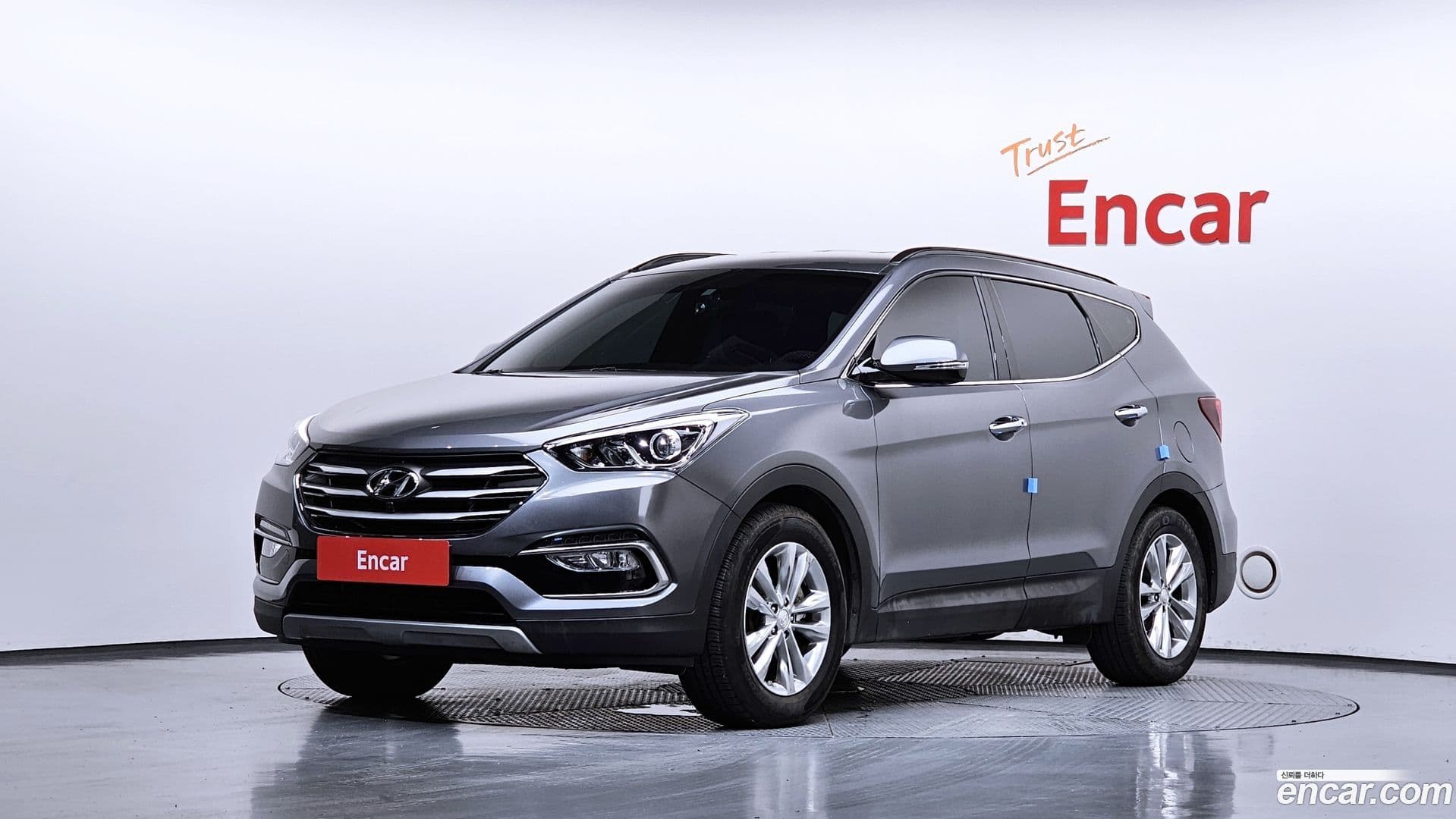 Main__Slider__Photo:Santafe Hyundai 2015.6-0