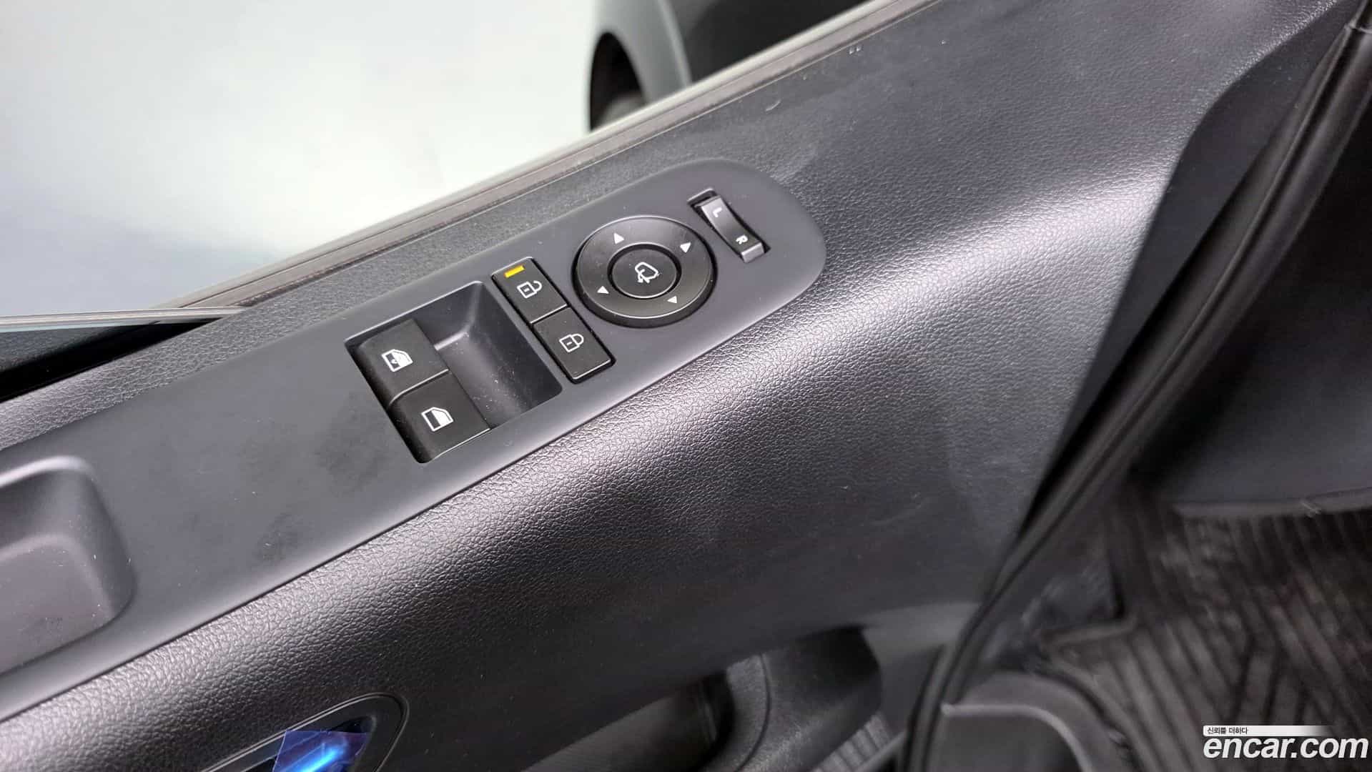 Staria Hyundai 2026.2-OPTION-042