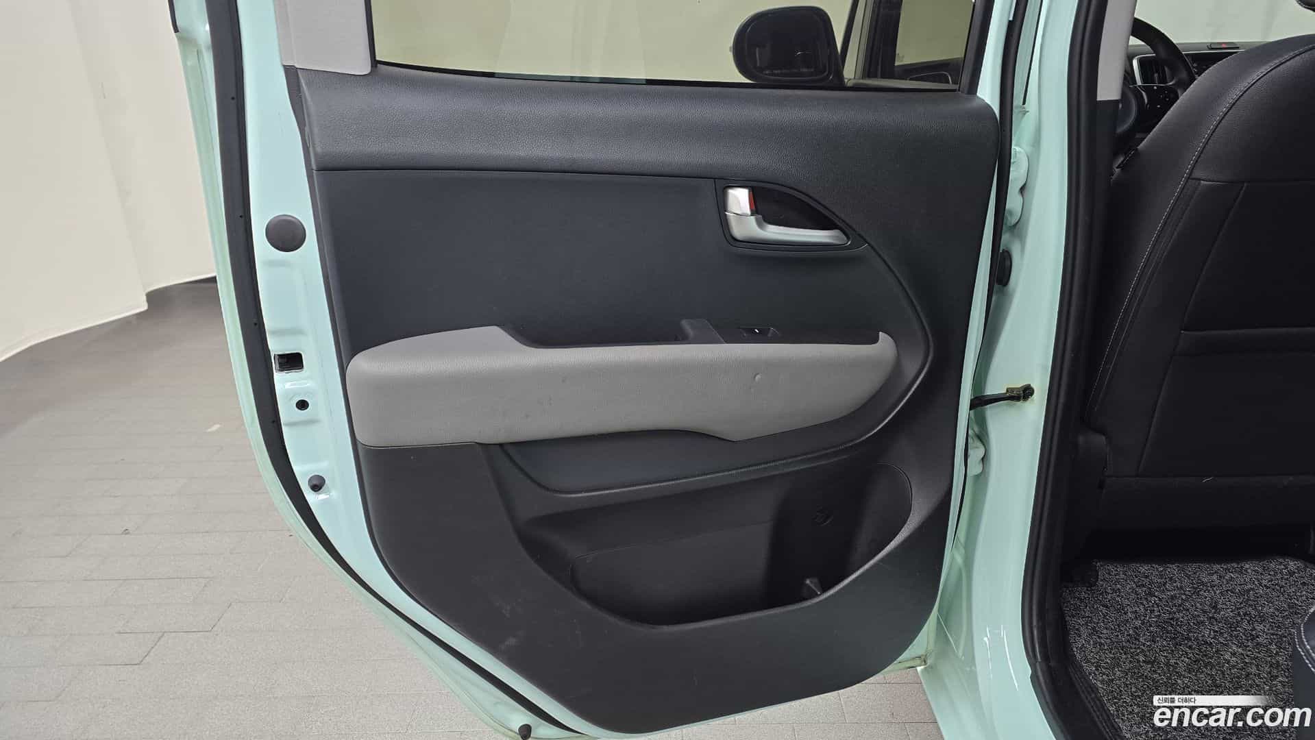 RAY Kia 2021.4-INNER-035