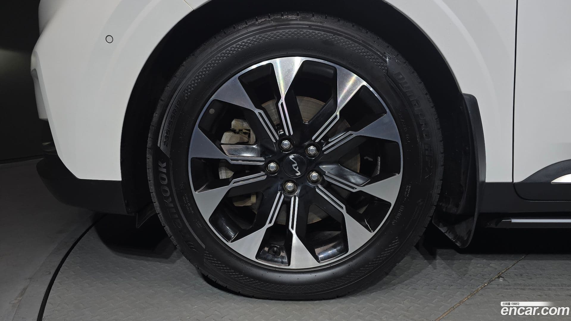 Main__Slider__Photo:Canival Kia 2023.5-4