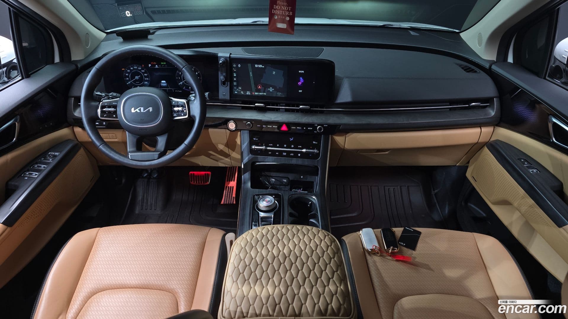 Main__Slider__Photo:Canival Kia 2023.5-6