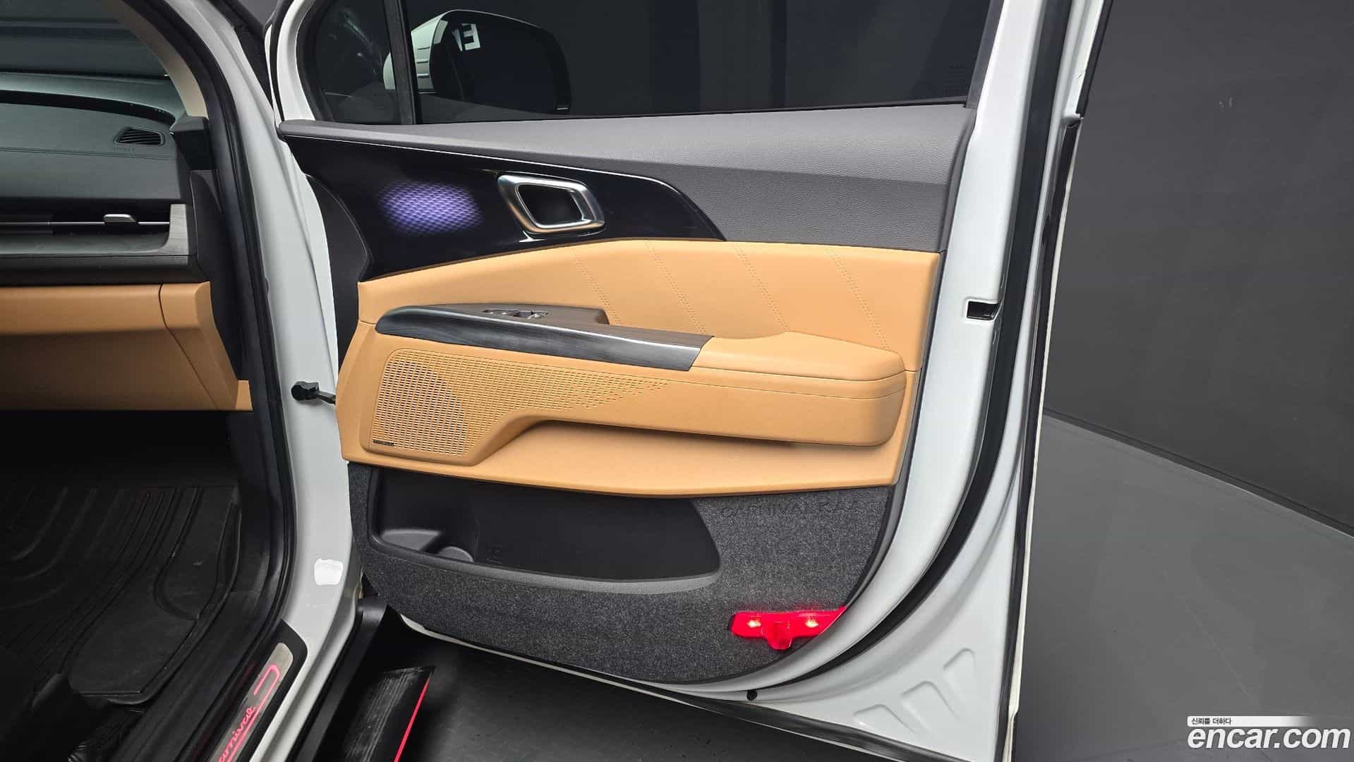 Canival Kia 2023.5-INNER-035