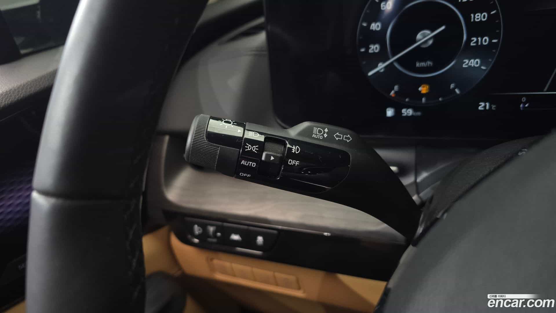 Canival Kia 2023.5-OPTION-042