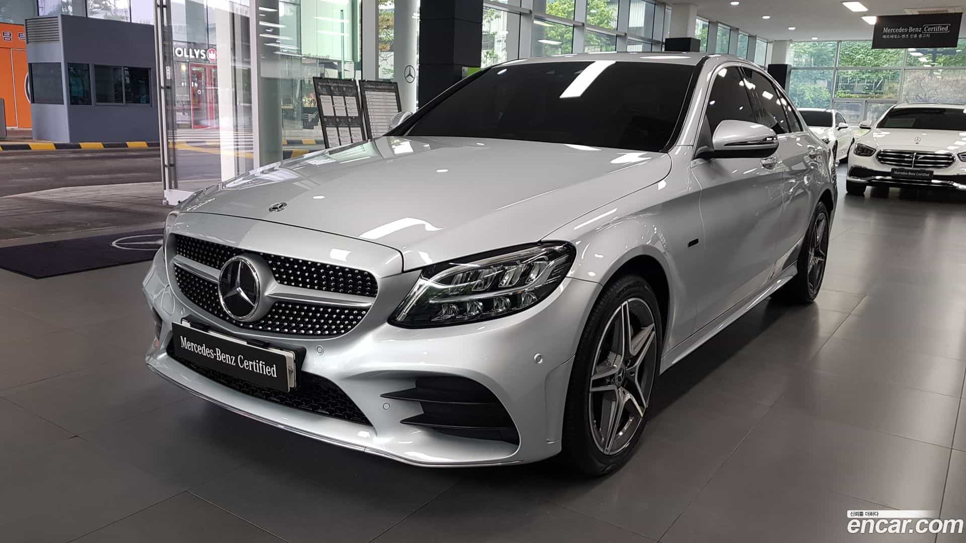 C-Class Mercedes-Benz 2020.11-OUTER-001