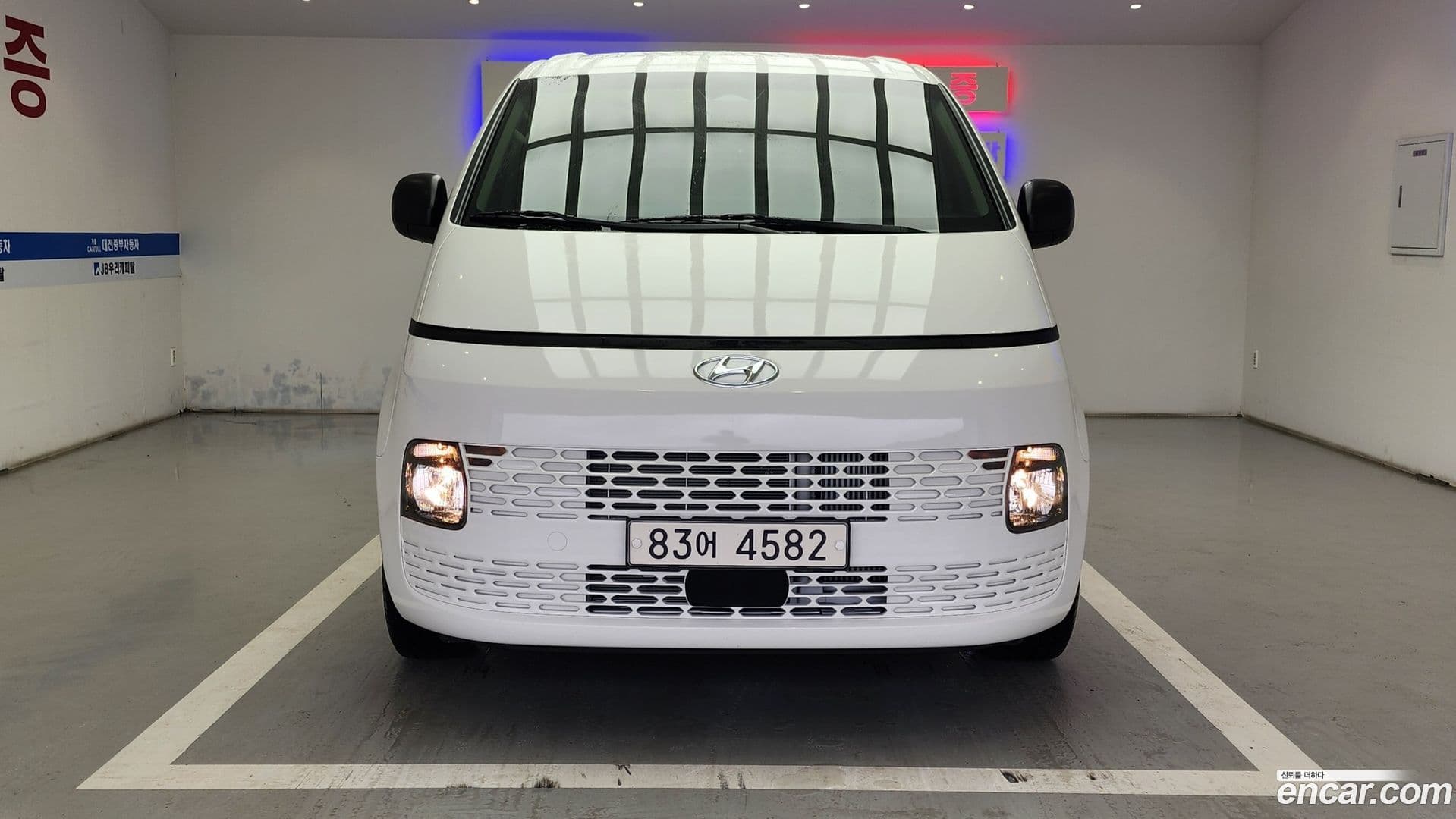 Main__Slider__Photo:Staria Hyundai 2021.7-0