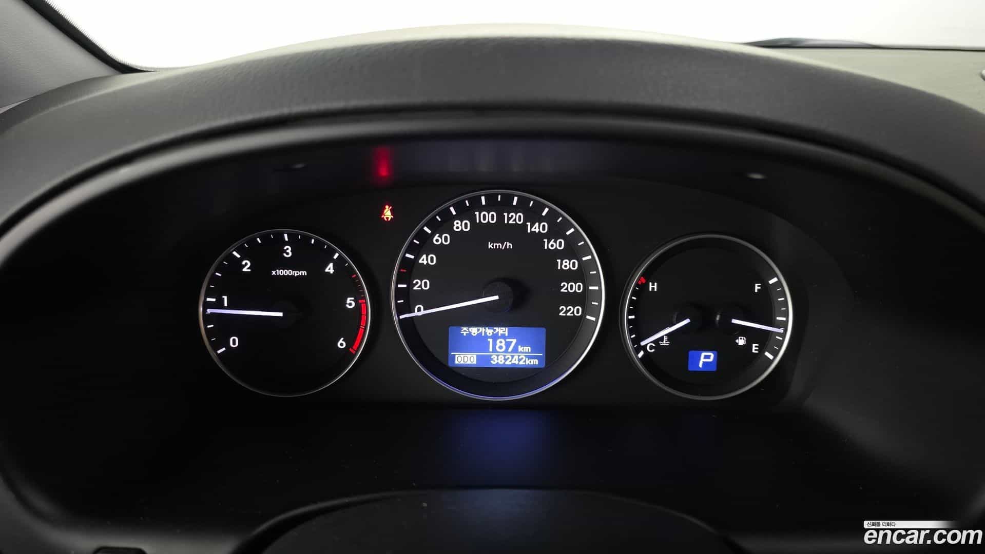 Starex Hyundai 2018.7-INNER-008