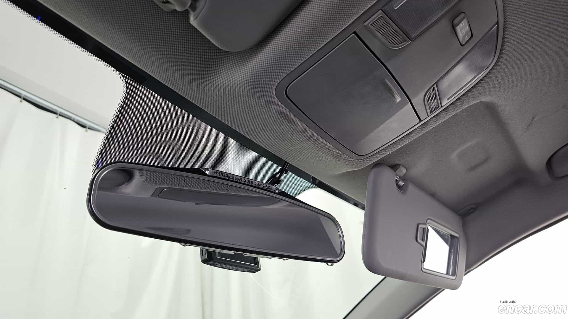 AVANTE Hyundai 2017.0-OPTION-021