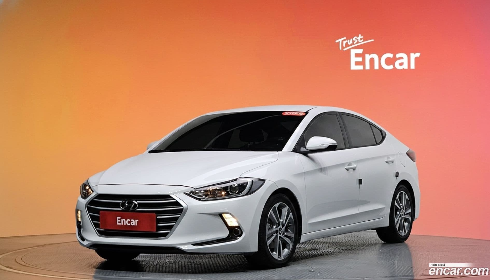 Main__Slider__Photo:AVANTE Hyundai 2017.0-0