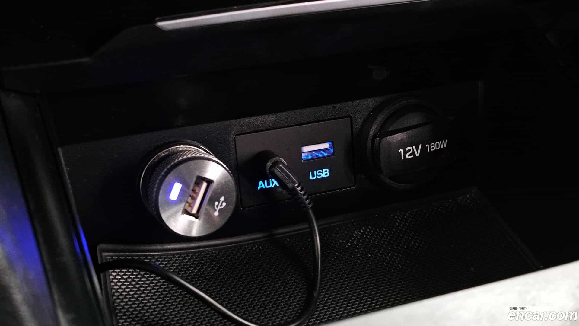 AVANTE Hyundai 2017.0-OPTION-043