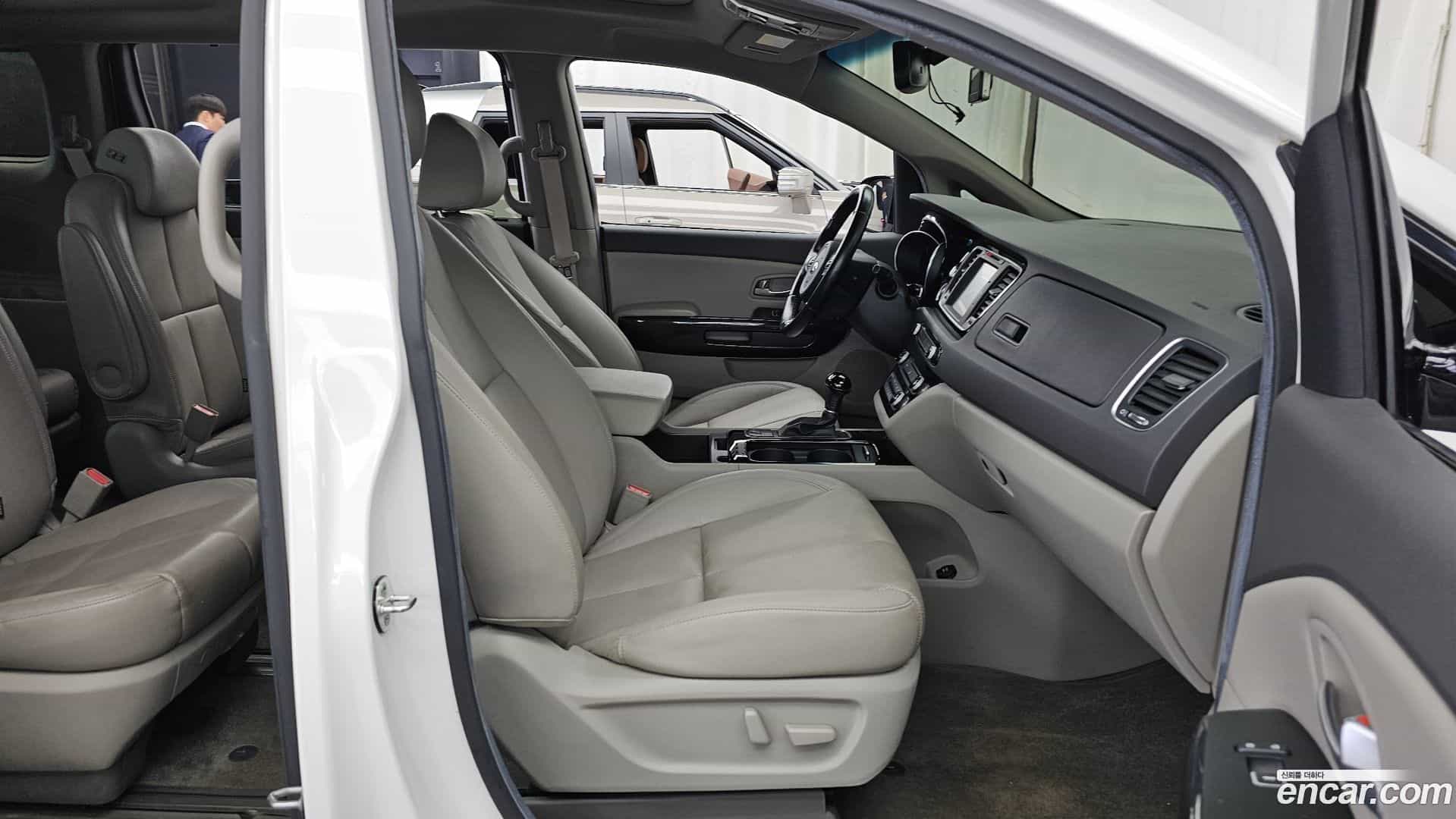 Canival Kia 2014.6-OPTION-015