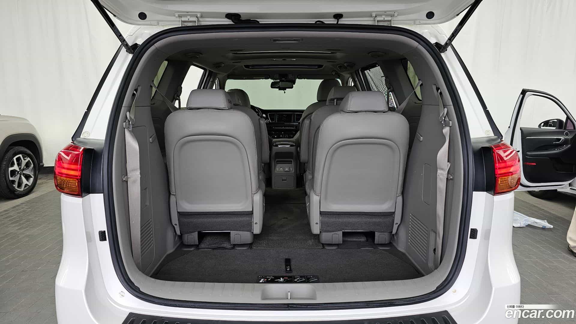 Canival Kia 2014.6-OPTION-024