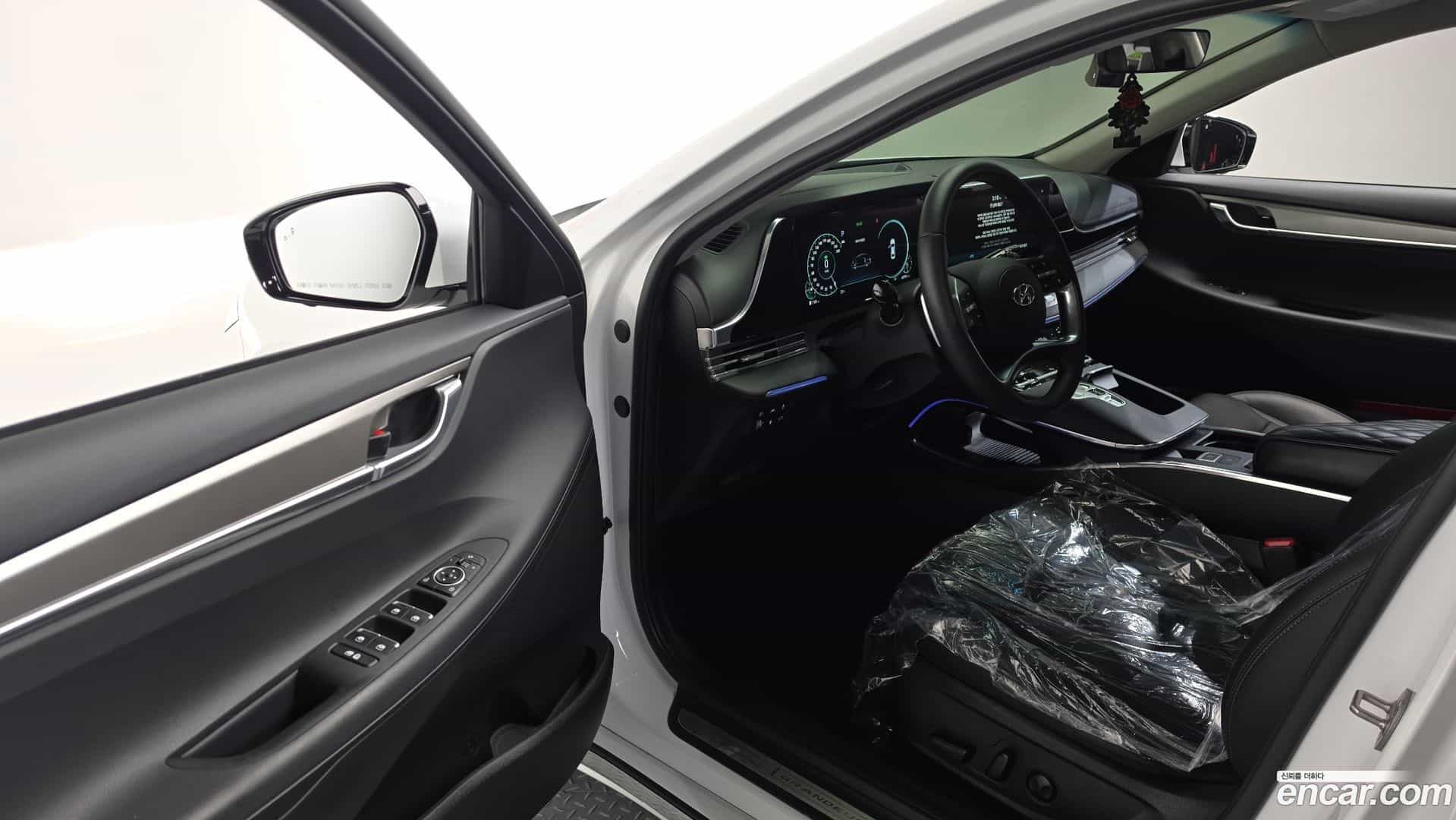 Grandeur Hyundai 2022.9-INNER-010