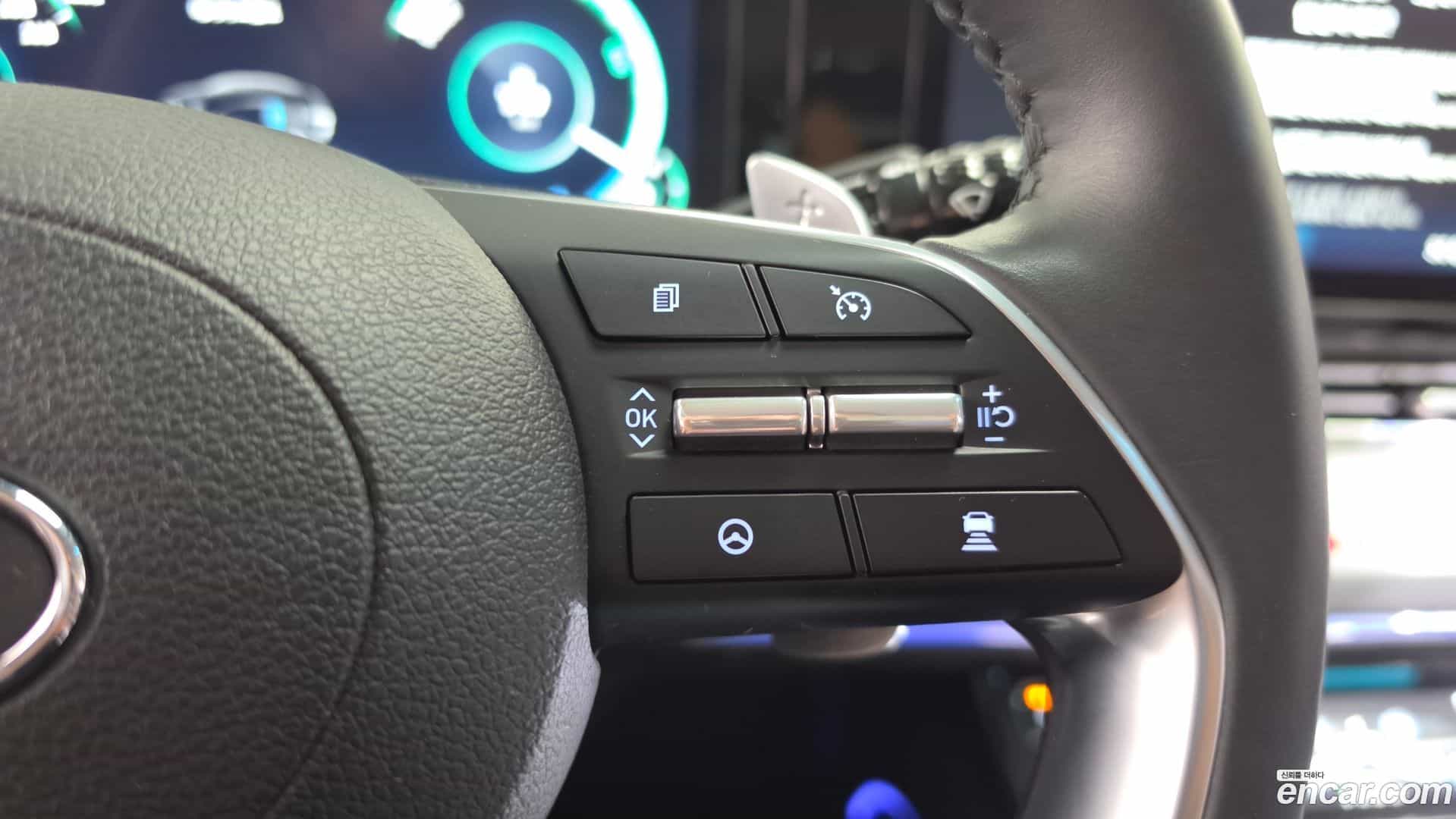 Grandeur Hyundai 2022.9-OPTION-021
