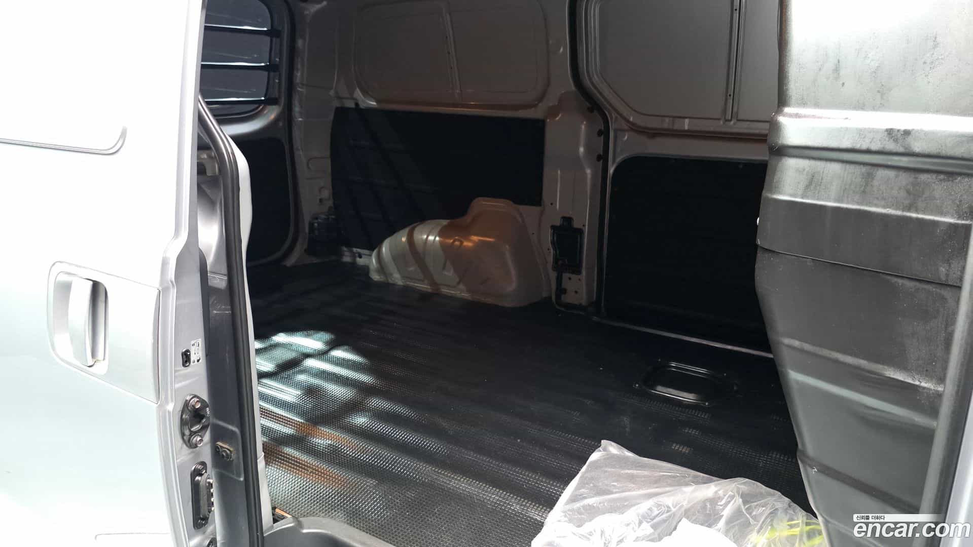 Starex Hyundai 2019.2-OPTION-015