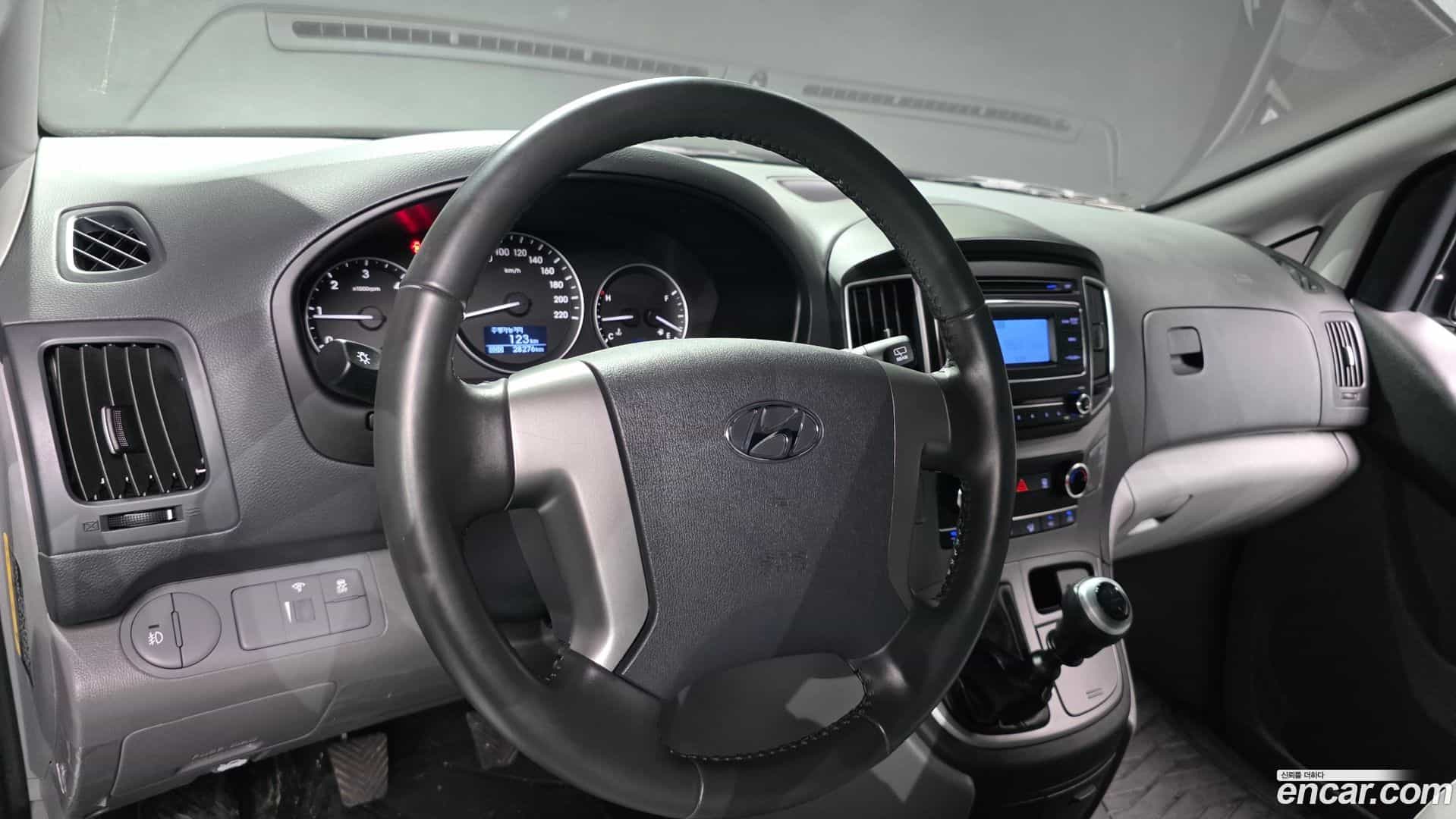 Starex Hyundai 2019.2-OPTION-017