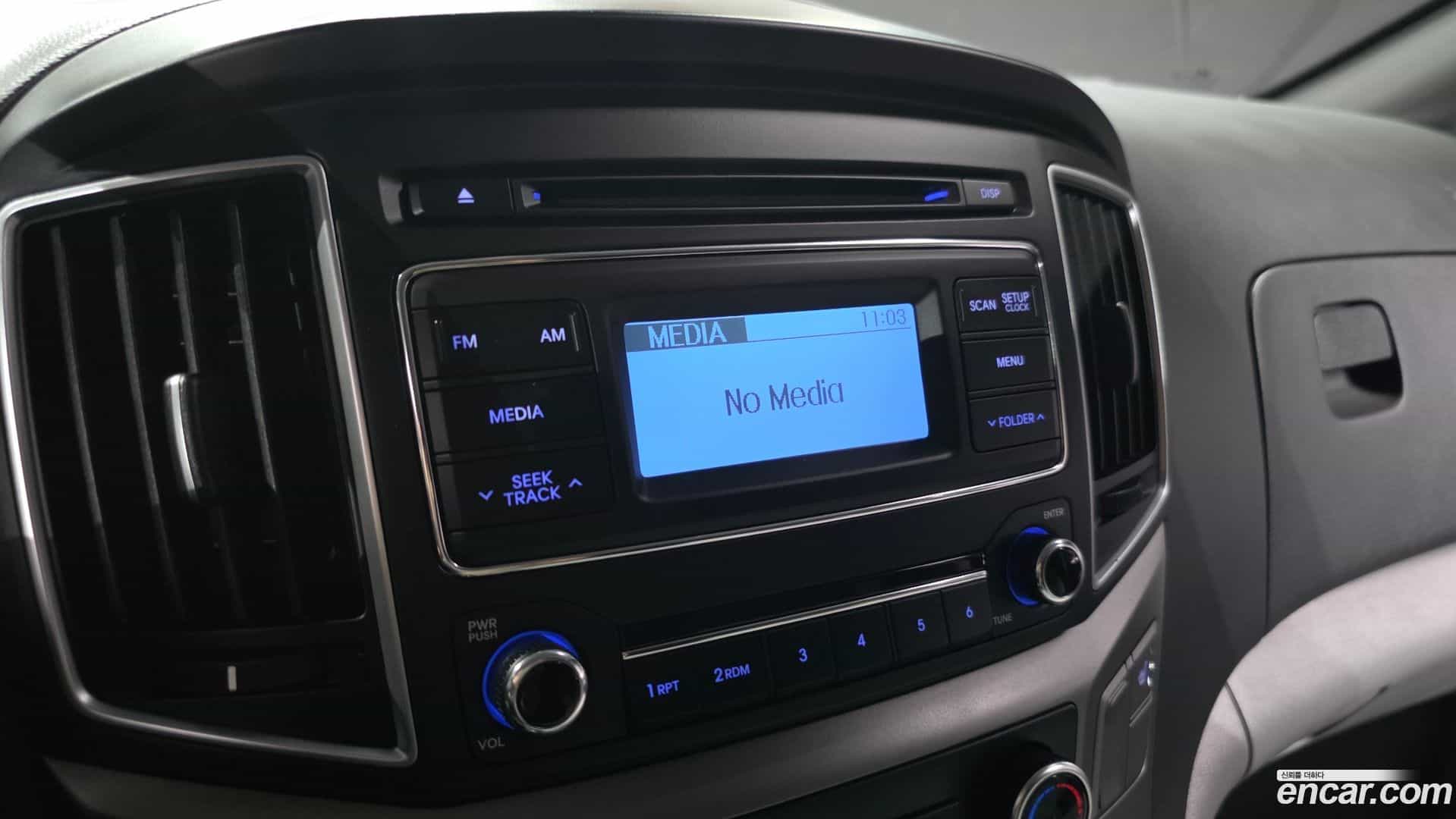 Starex Hyundai 2019.2-OPTION-018