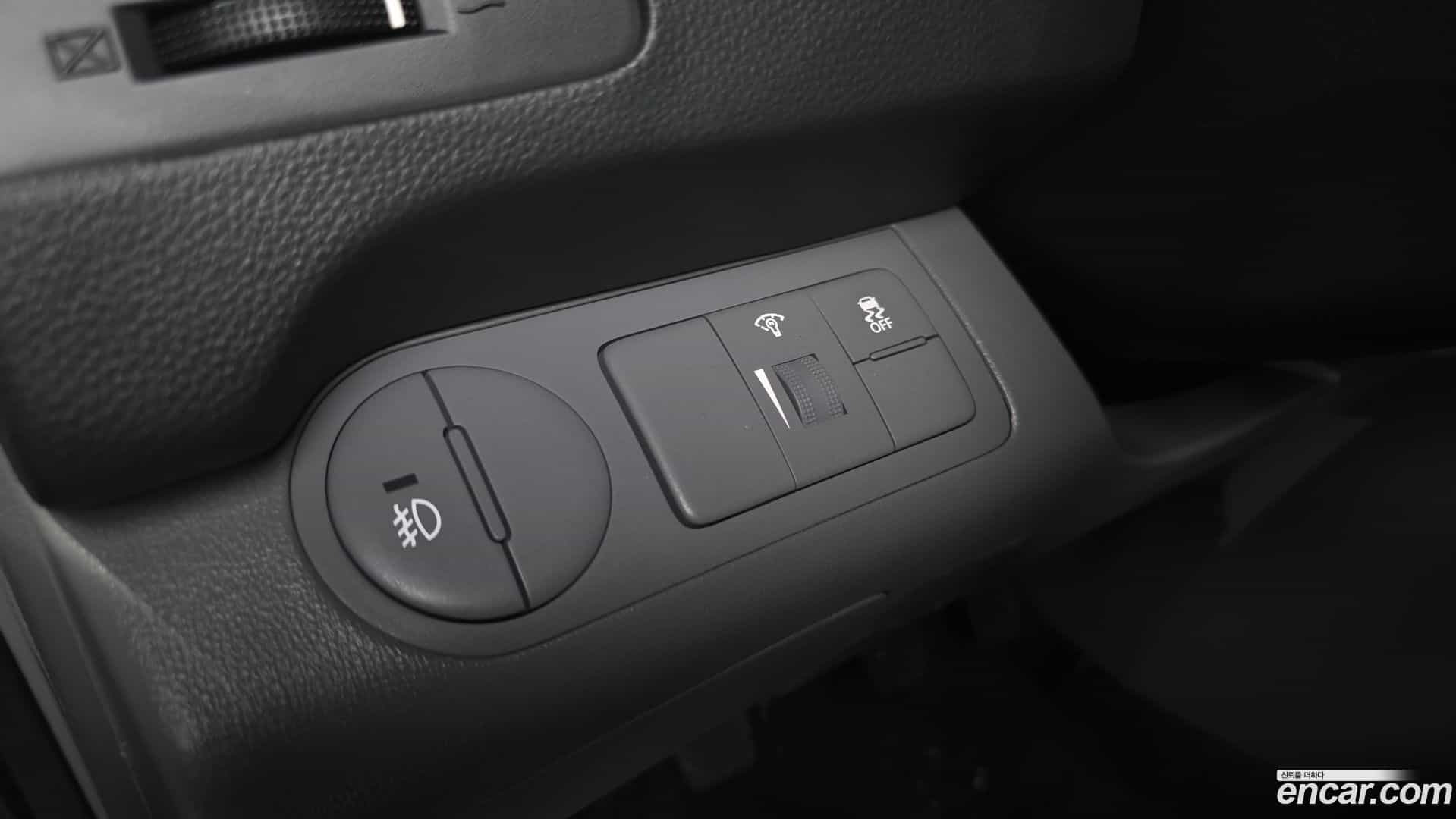 Starex Hyundai 2019.2-OPTION-021