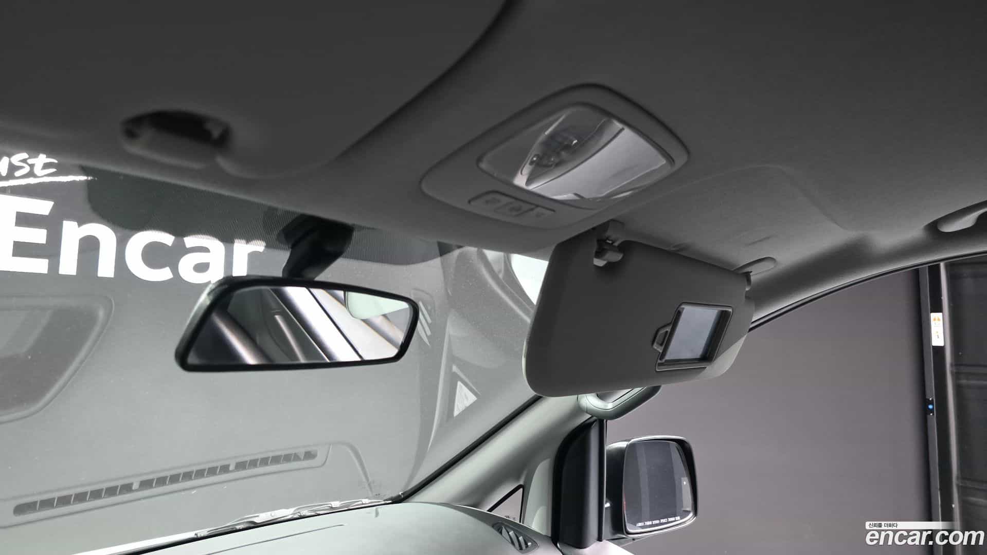 Starex Hyundai 2019.2-OPTION-023
