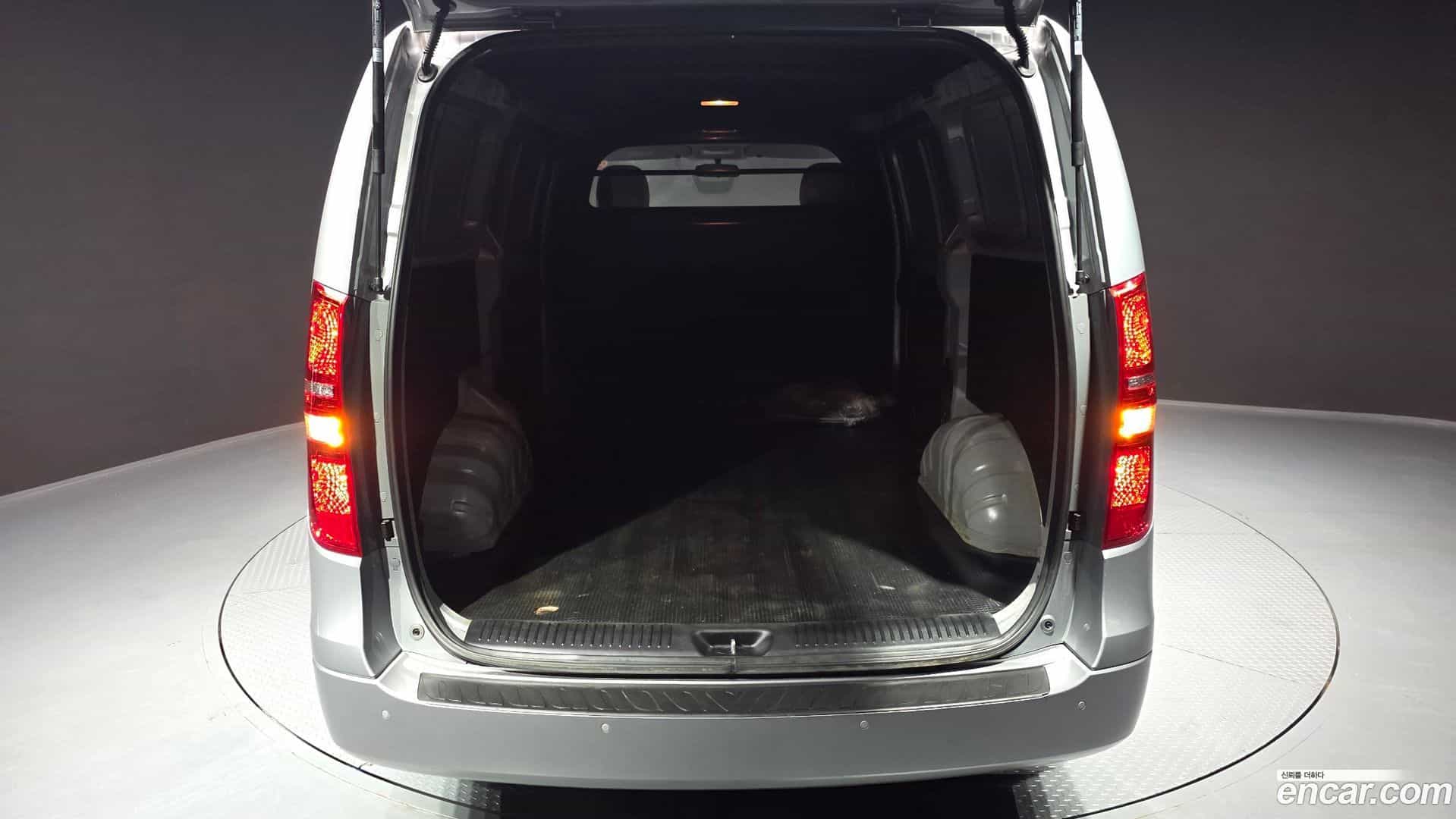 Starex Hyundai 2019.2-OPTION-024